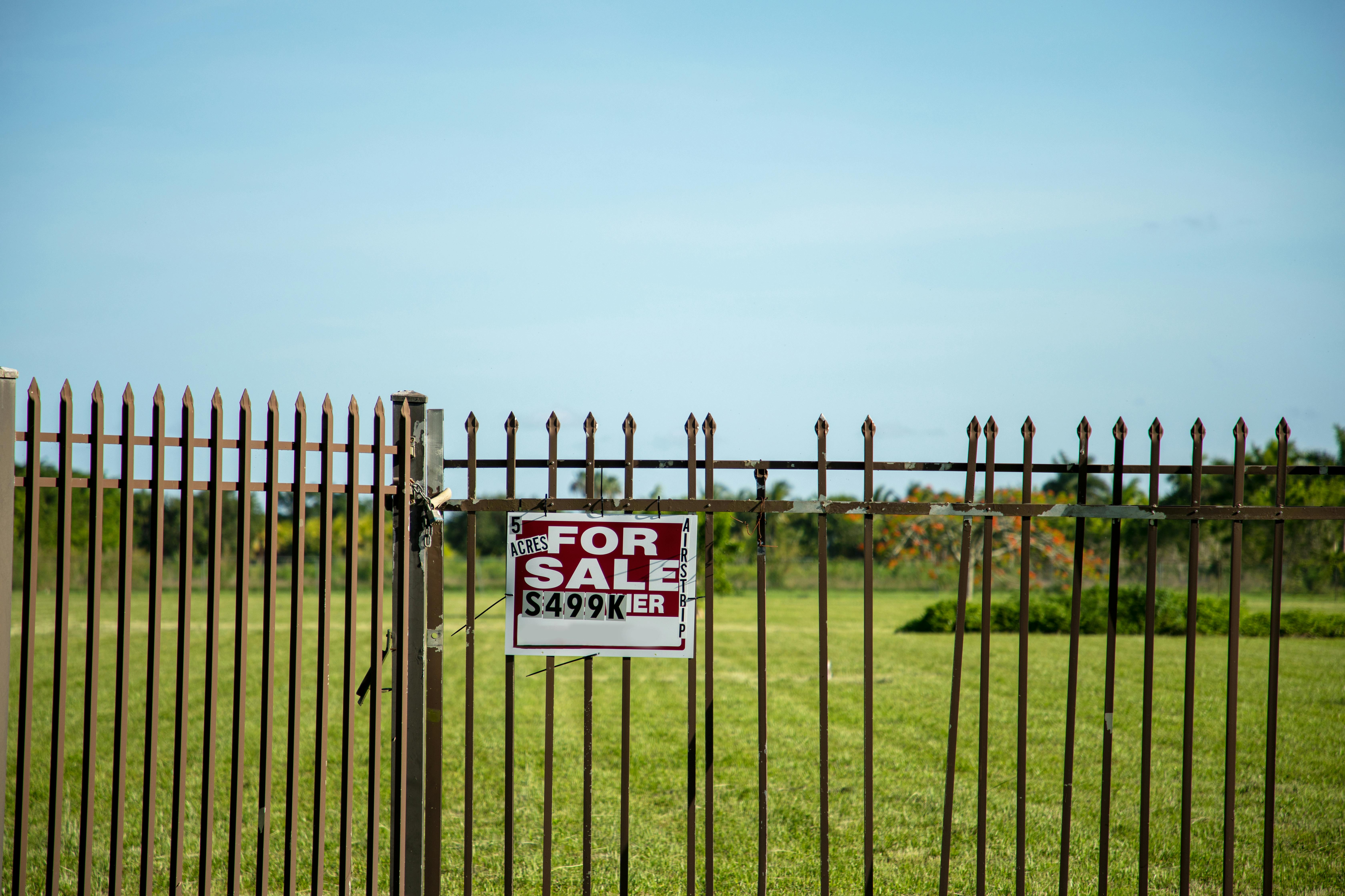 How to Sell an Inherited House: Pros, Cons & Hidden Costs