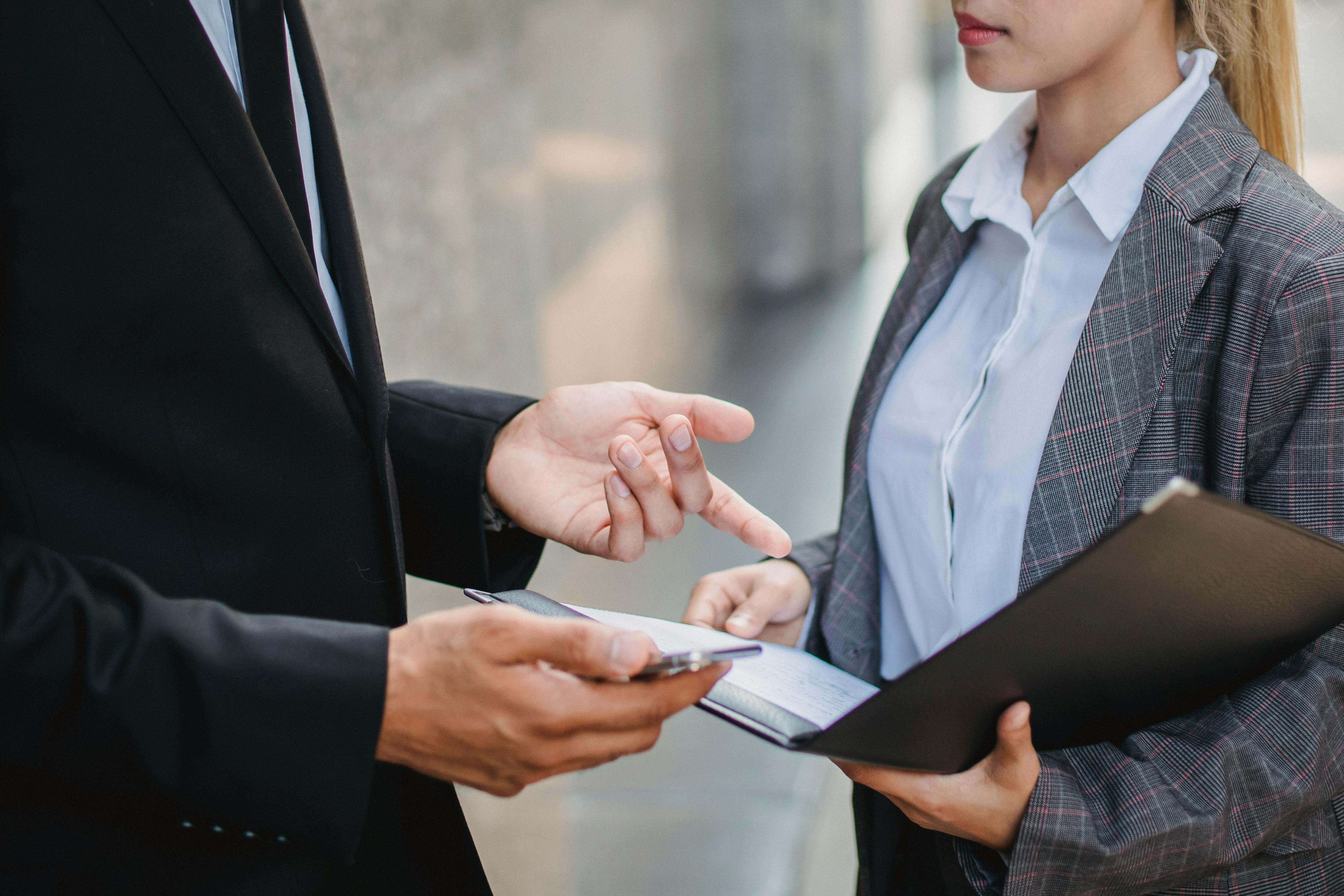 How to Negotiate with Your Lender to Stop Foreclosure - Simple Scripts That Actually Work